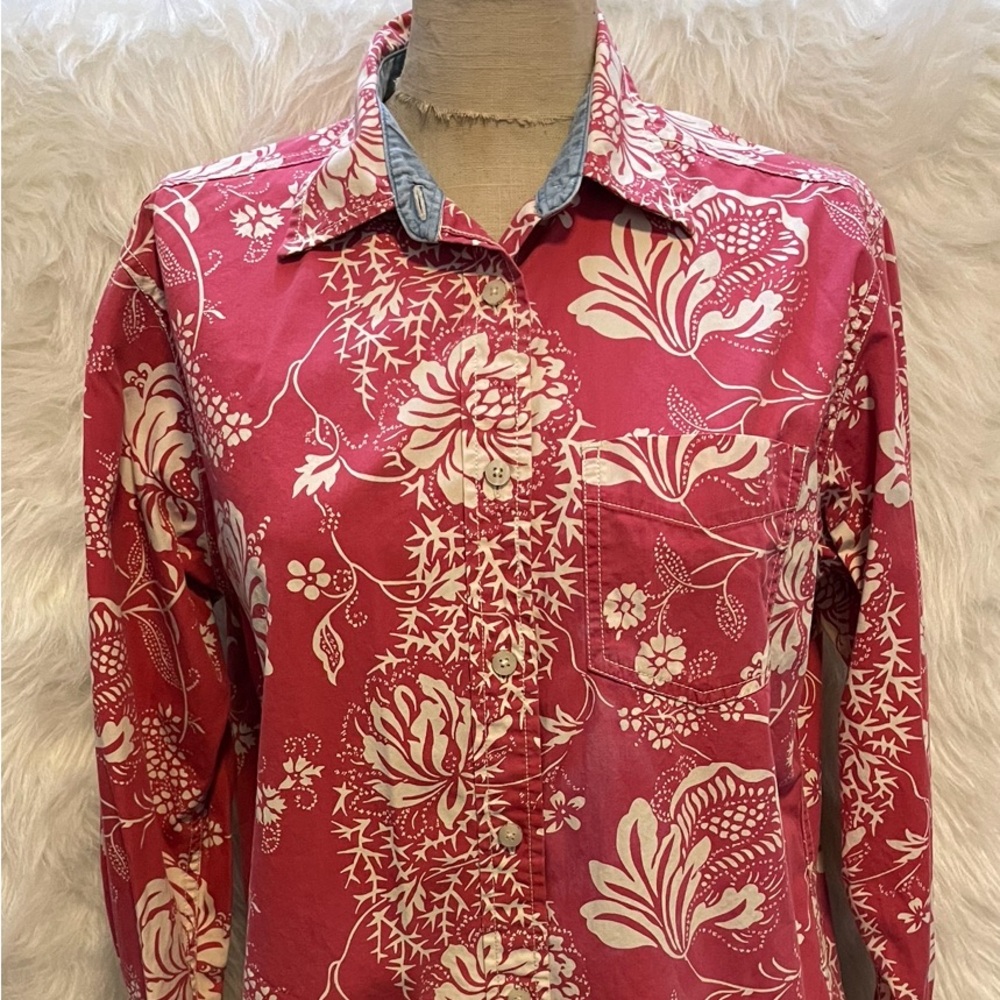 Tommy Hilfiger size medium